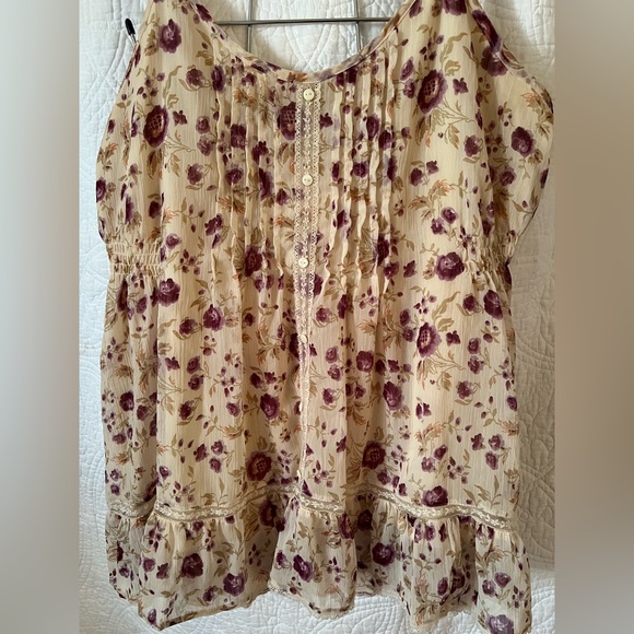 Decree Tank Too - Picture 8 of 8